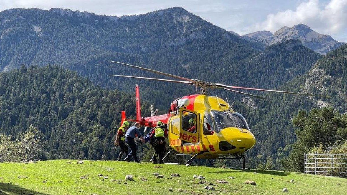 Imatge d'arxiu d'un rescat d'un boletaire ferit a Bellver de Cerdanya.
