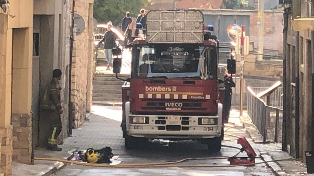 Los Bomberos trabajando en el lugar.