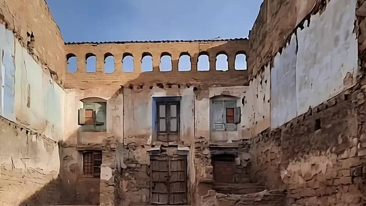 Cal Quelo només manté la façana ja que es va desmantellar l’interior. - AJUNTAMENT DE MASSALCOREIG