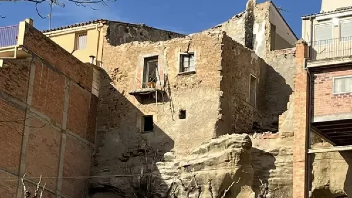 Parte del inmueble que ha sido derribado. - A. MONTGAI