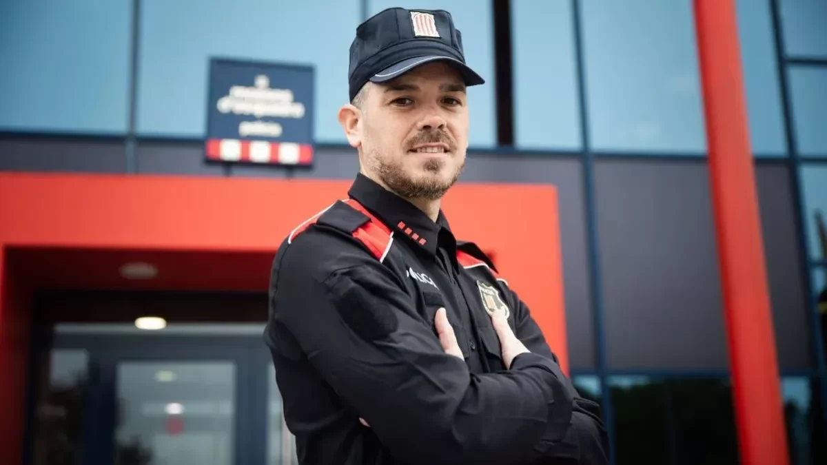 Daniel, el agente de los Mossos d’Esquadra que salvó al niño en Solsona con la maniobra de Heimlich. - OSCAR BAYO / REGIÓ 7