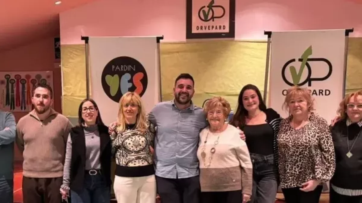 Part de la nova junta d’Orvepard amb Ruiz al centre. - ORVEPARD