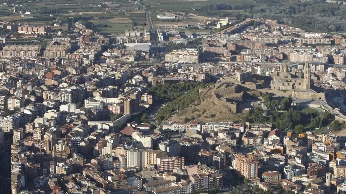 Imatge d’arxiu d’una vista aèria de la ciutat de Lleida. - SEGRE