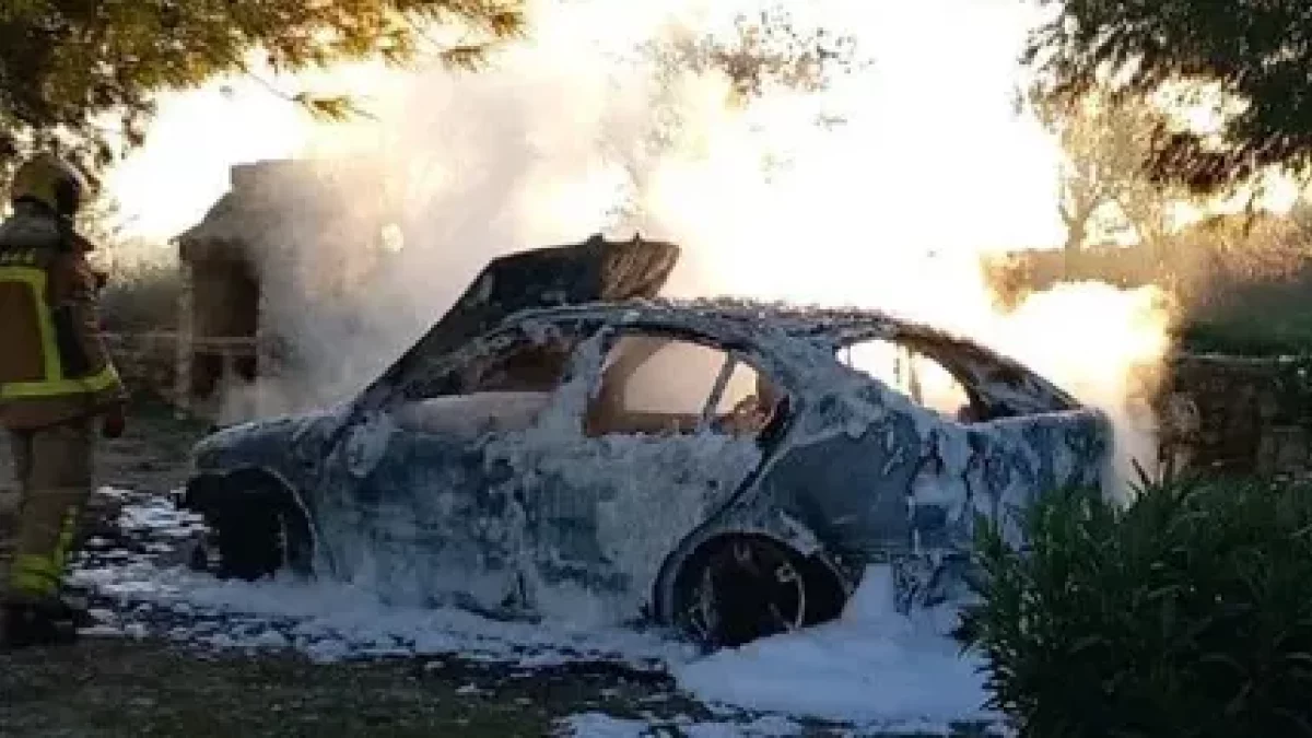 Ahir van cremar quatre vehicles a Ciutadilla, Maldà i Sant Martí. - BOMBERS DE LA GENERALITAT