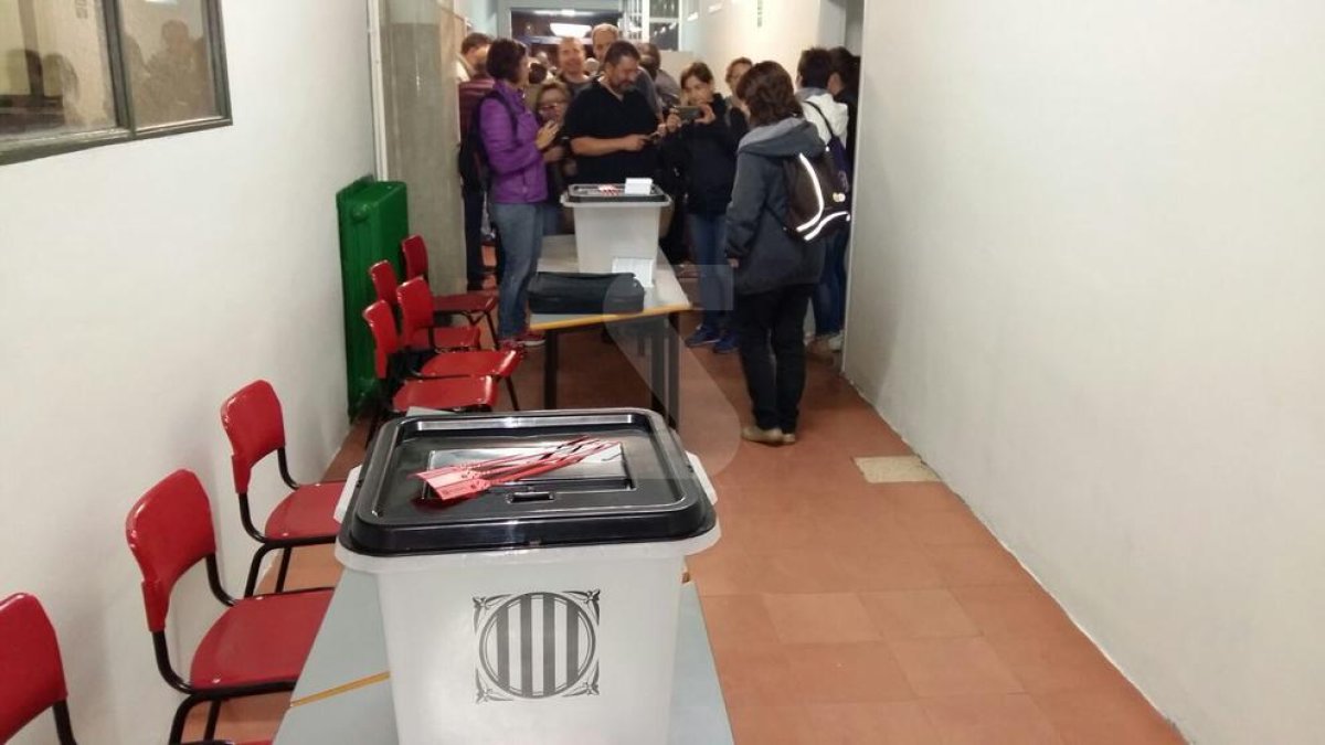 Urnes als col·legis electorals de Lleida