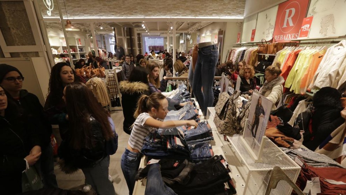 © Las rebajas tradicionales resisten