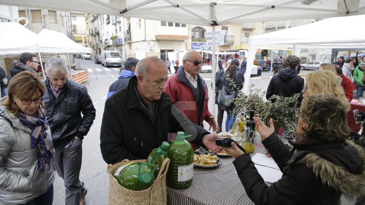 © Molts visitants i molt oli