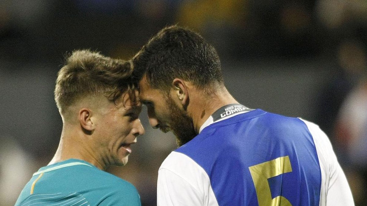 Mosaic animat ■ El Barça va anunciar com serà el mosaic de 90.000 cartolines creat per al Clàssic de dissabte. Serà el primer animat de la història, amb uns enormes castellers.