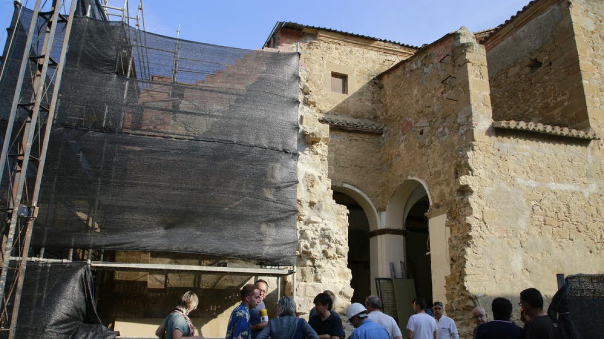 Iniciada la primera fase de la reconstrucció de l'església de Rosselló