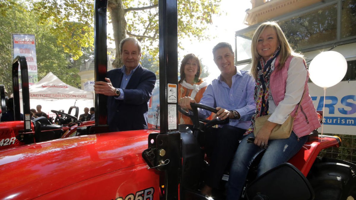 Albiol, ahir flanquejat per López, Xandri i Llorens a Sant Miquel.