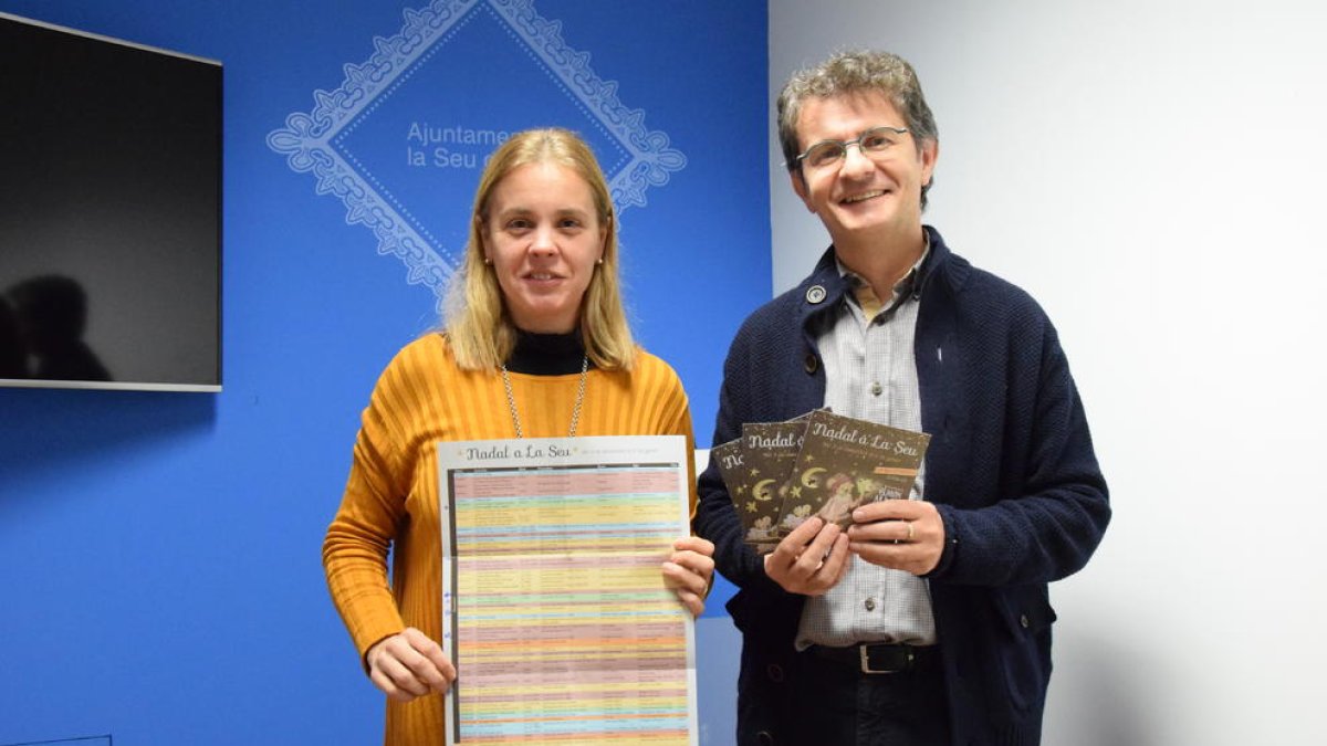 La regidora Mireia Font i el tècnic de Cultura, Miquel Galindo.