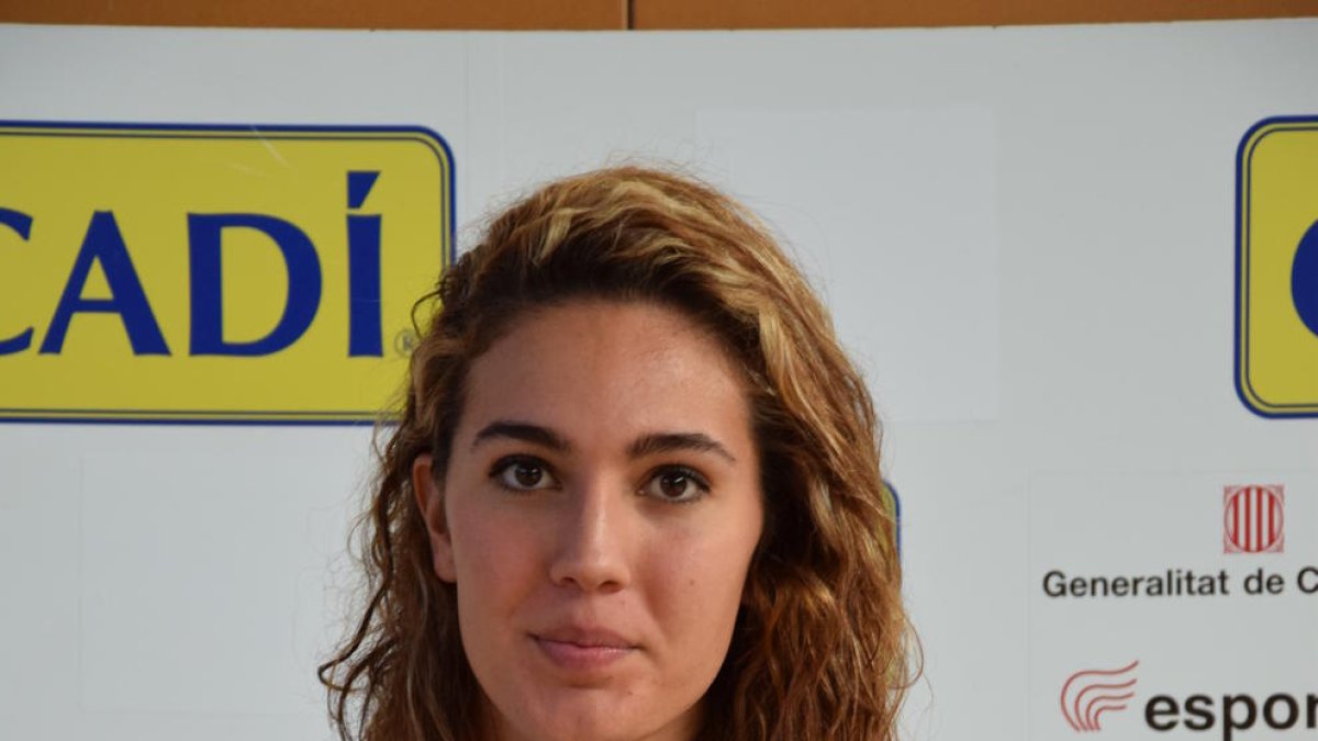 Laura Aliaga podría debutar el domingo con su nuevo equipo.