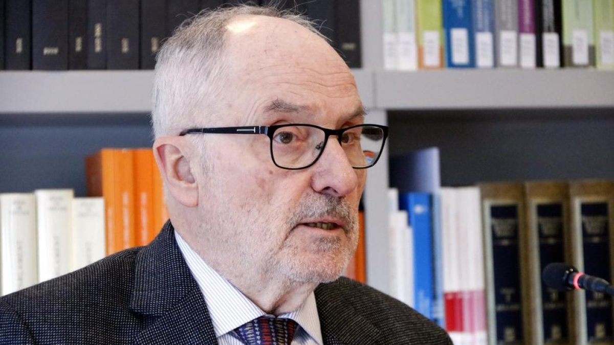 El síndic, Rafael Ribó, va presentar ahir l’informe sobre purins.
