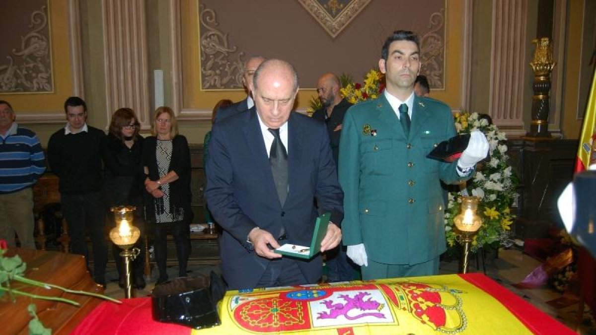 El ministre Fernández Díaz va assistir al funeral.