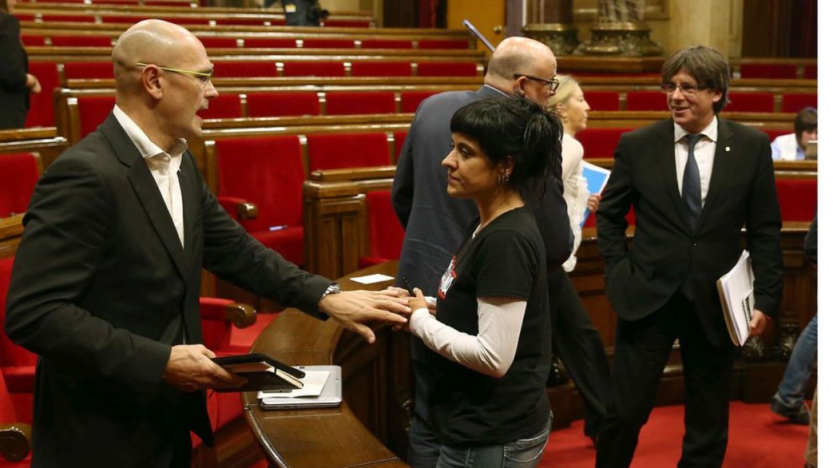 Junts pel Sí y la CUP alcanzan un preacuerdo para un referéndum en septiembre del 2017