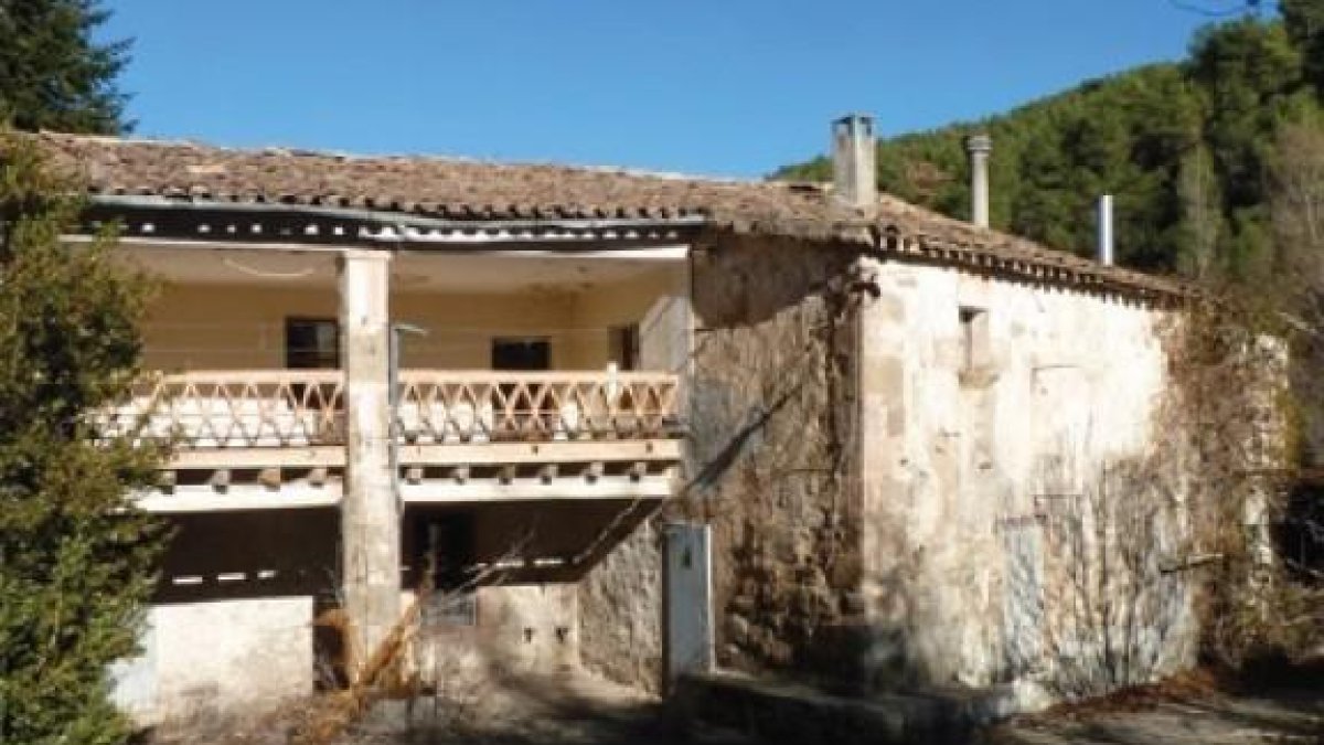 Imatge de l’antic Molí de Ratavilla, a Olius.