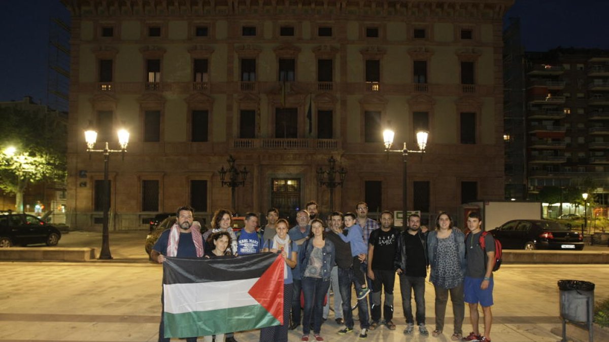 Acte de solidaritat amb les activistes pro-Palestina.