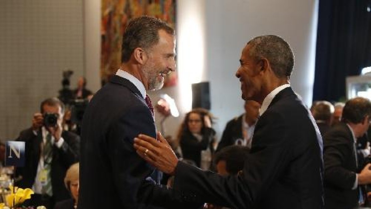El rei Felip VI i Barack Obama, ahir a la seu de l’ONU.