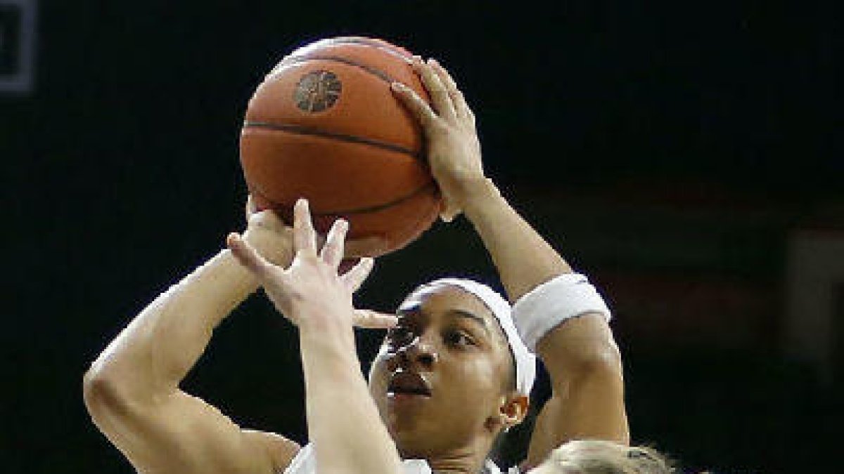 Warthen, durant la seua etapa a la universitat d’Arizona.