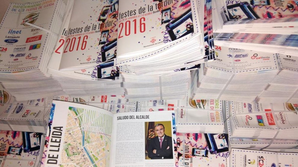 Imatge d’alguns dels programes que no s’han repartit.