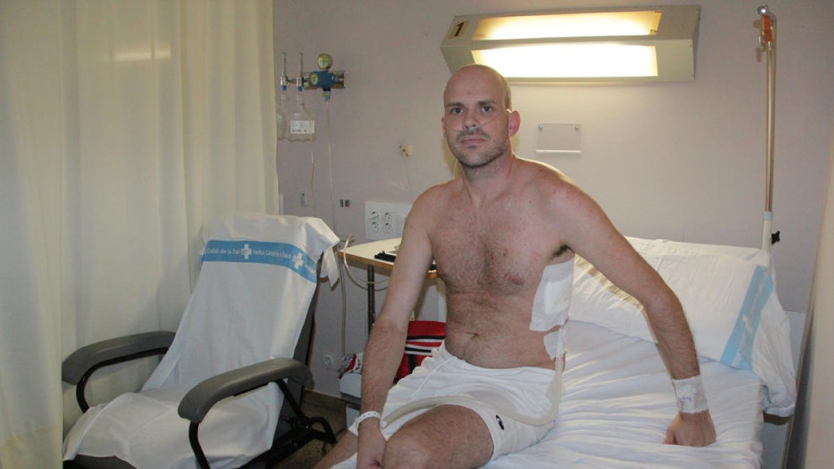 Joel, ahir a l’habitació de l’Arnau on està ingressat.