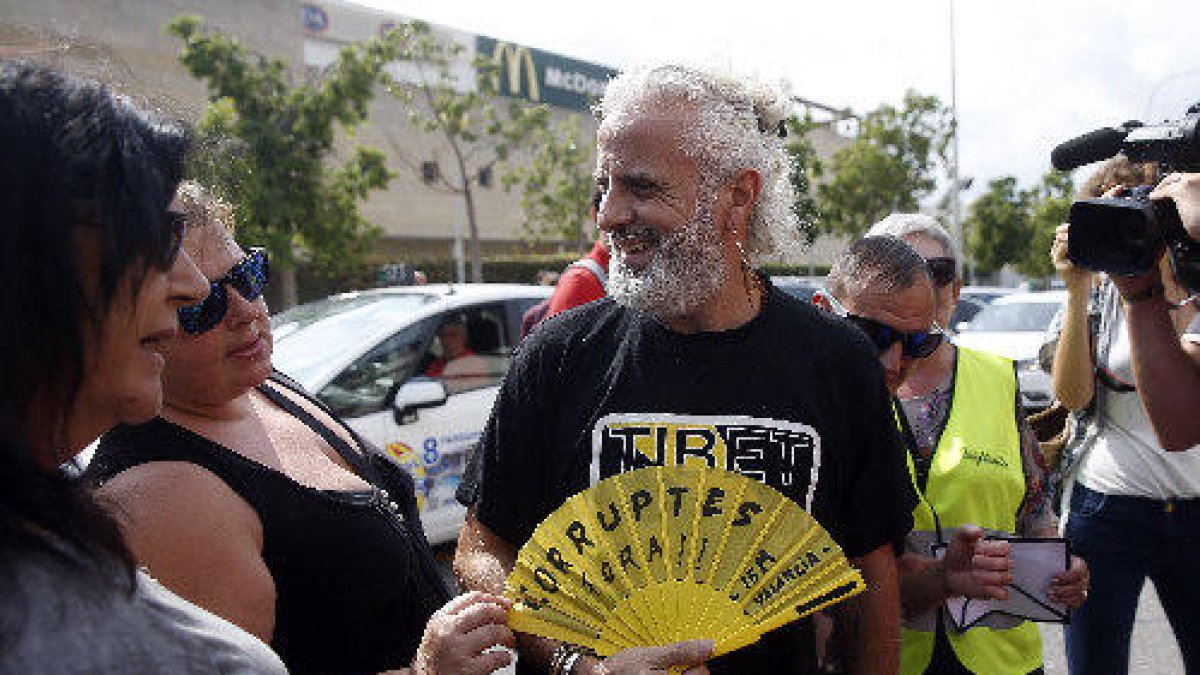 Benavent ahir quan arribava a la Ciutat de la Justícia.