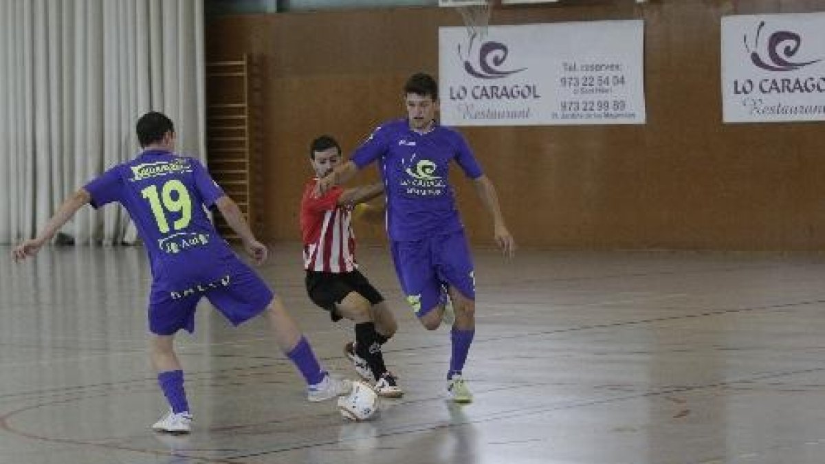 Lo Caragol perd 4-5 davant de l’Esplugues en l’inici de la Lliga