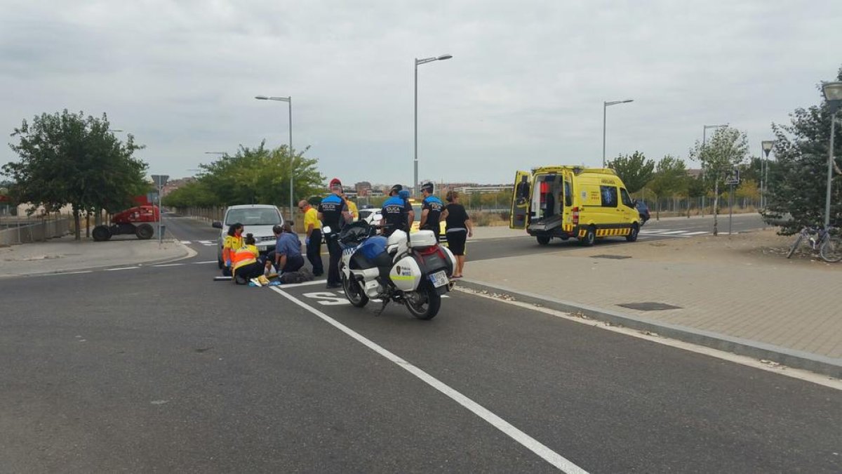 El ferit quan era atès pels sanitaris.