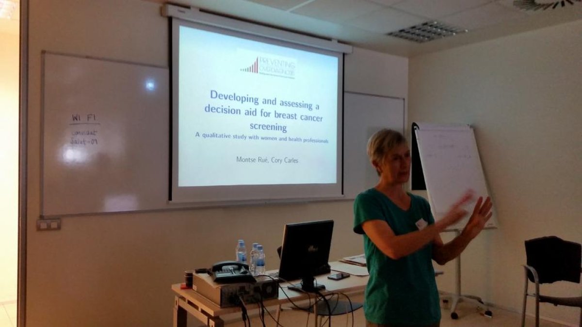 Montse Rué, durant la presentació de l’estudi.