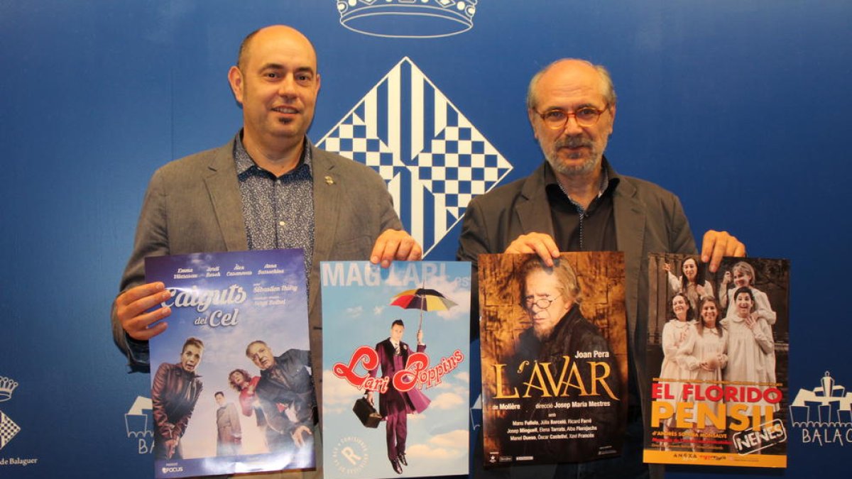 Un moment de la presentació ahir de la nova temporada de teatre a Balaguer.