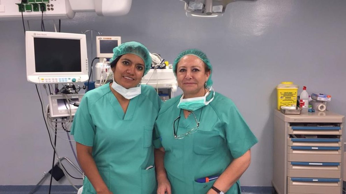Dos professores universitàries de l’Equador es formen a l’Arnau