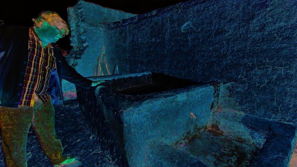 Reconstrucció d’una piadora per a raïm als Estinclells de Verdú.