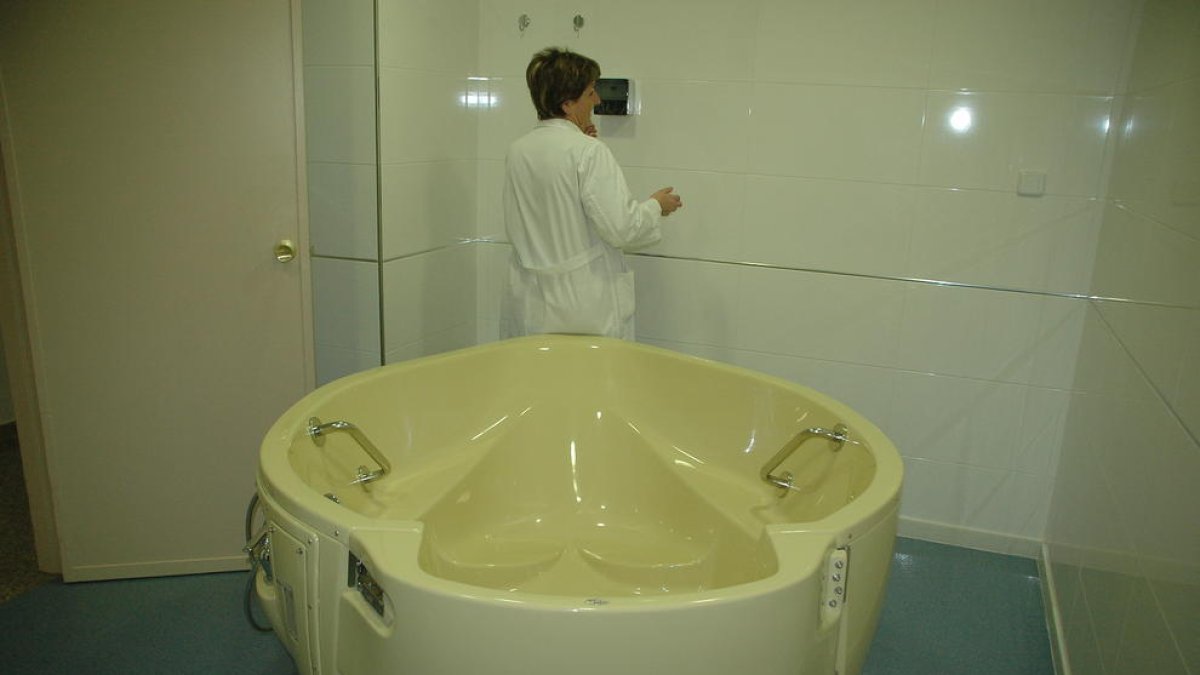 La banyera d’hidroteràpia de l’Arnau es va inaugurar el 2009.