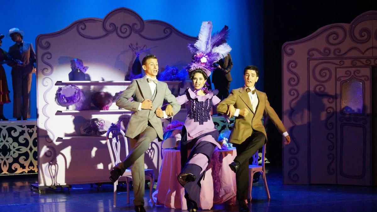Versió en català de ‘Hello, Dolly!’ amb Manresa Teatre Musical.