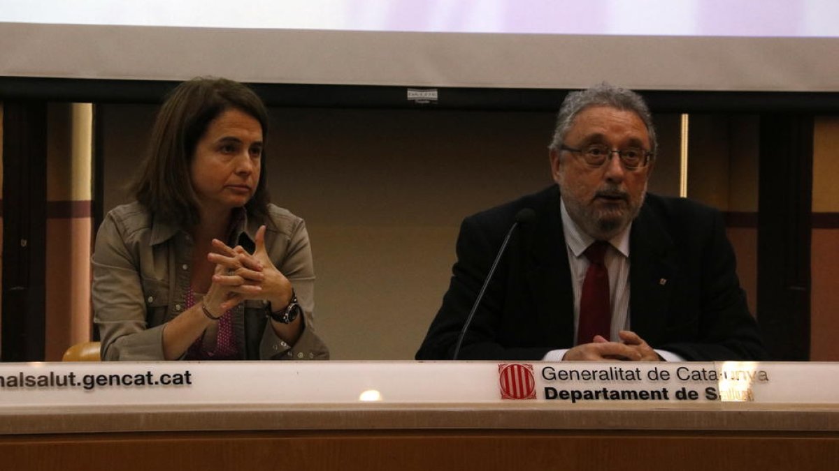 Cristina Pérez i el secretari de Salut Pública, Joan Guix.