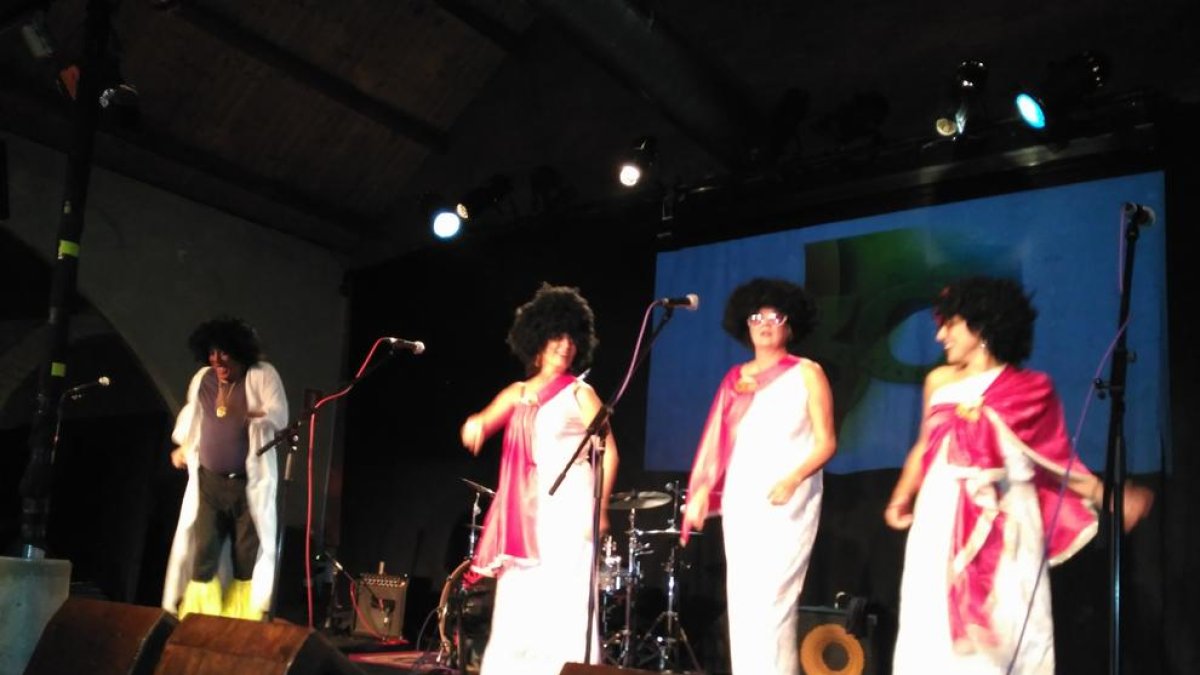 L’acte va tenir lloc ahir al Cafè del Teatre de l’Escorxador.