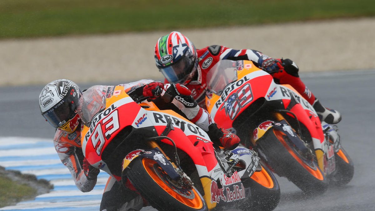 Marc, davant de Hayden, substitut de Pedrosa a Austràlia.