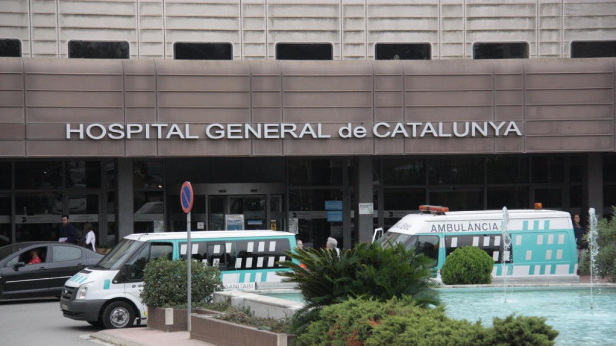 Una imatge d’ahir de l’entrada de l’Hospital General de Catalunya.