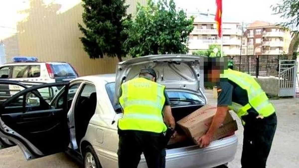 Imatge d’una actuació de la Guàrdia Civil contra el contraban el juliol passat a Peramola.