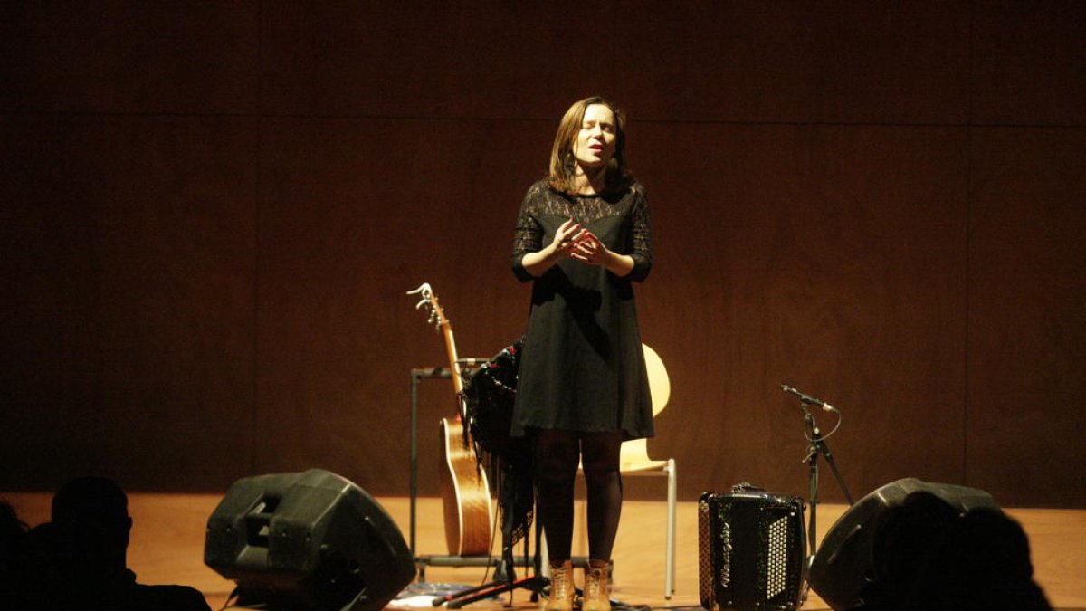 Un moment del concert d’ahir de Lizzie.