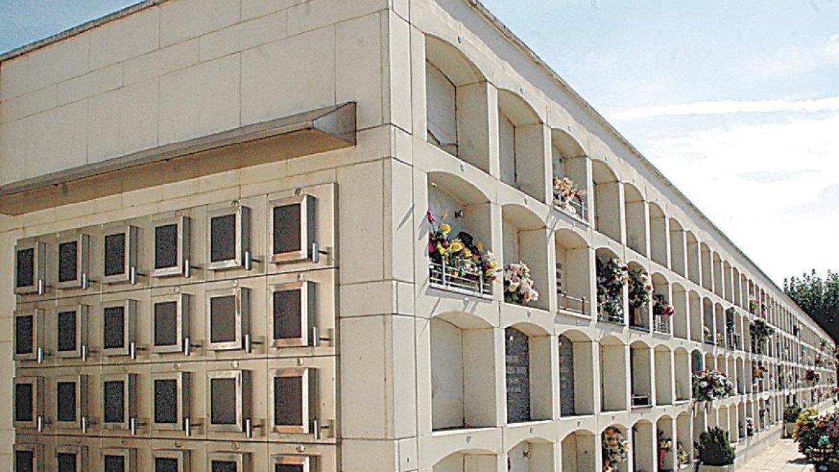 L'Església prohibeix escampar cendres dels difunts o tenir-les a casa