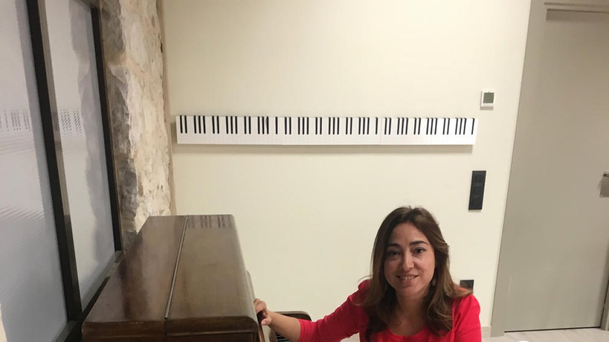 La pianista i compositora Amparo Piñol, directora de l’Institut Musical Comarcal de Fraga.