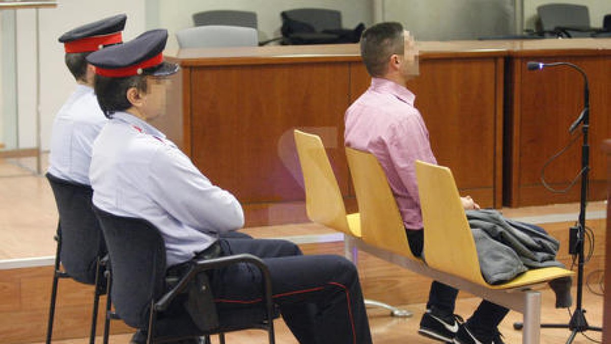 Nou anys i mig de presó per a l'home que va intentar matar l'exdona a Almacelles