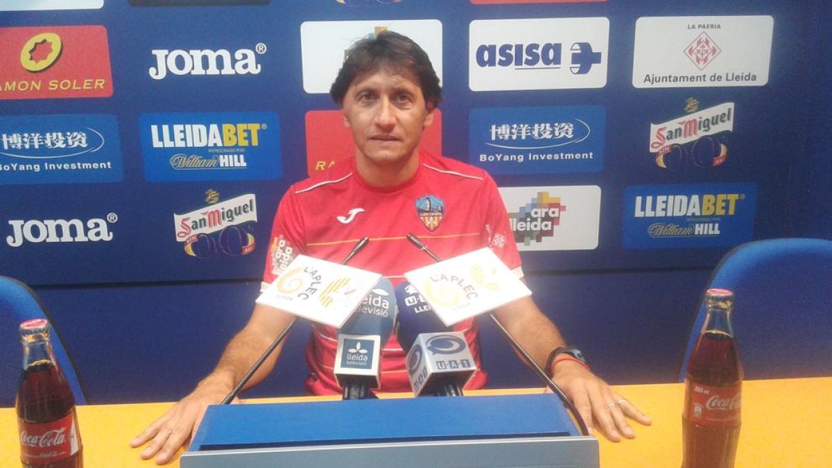 Gustavo Siviero, ahir durant la compareixença a la sala de premsa del Camp d’Esports.