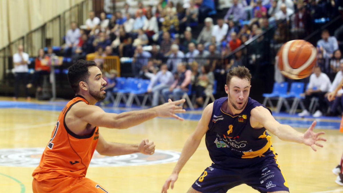 Juampi Sutina, molt millorat, va signar un bon partit.
