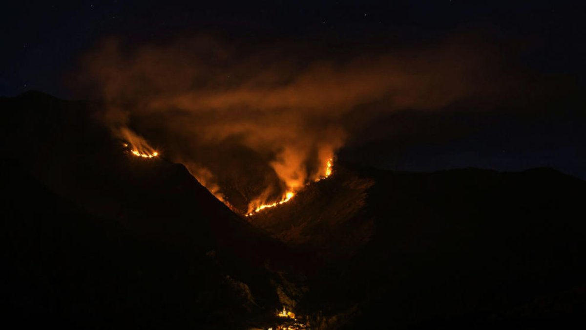 El incendio de La Guingueta d’Àneu, controlado al séptimo día