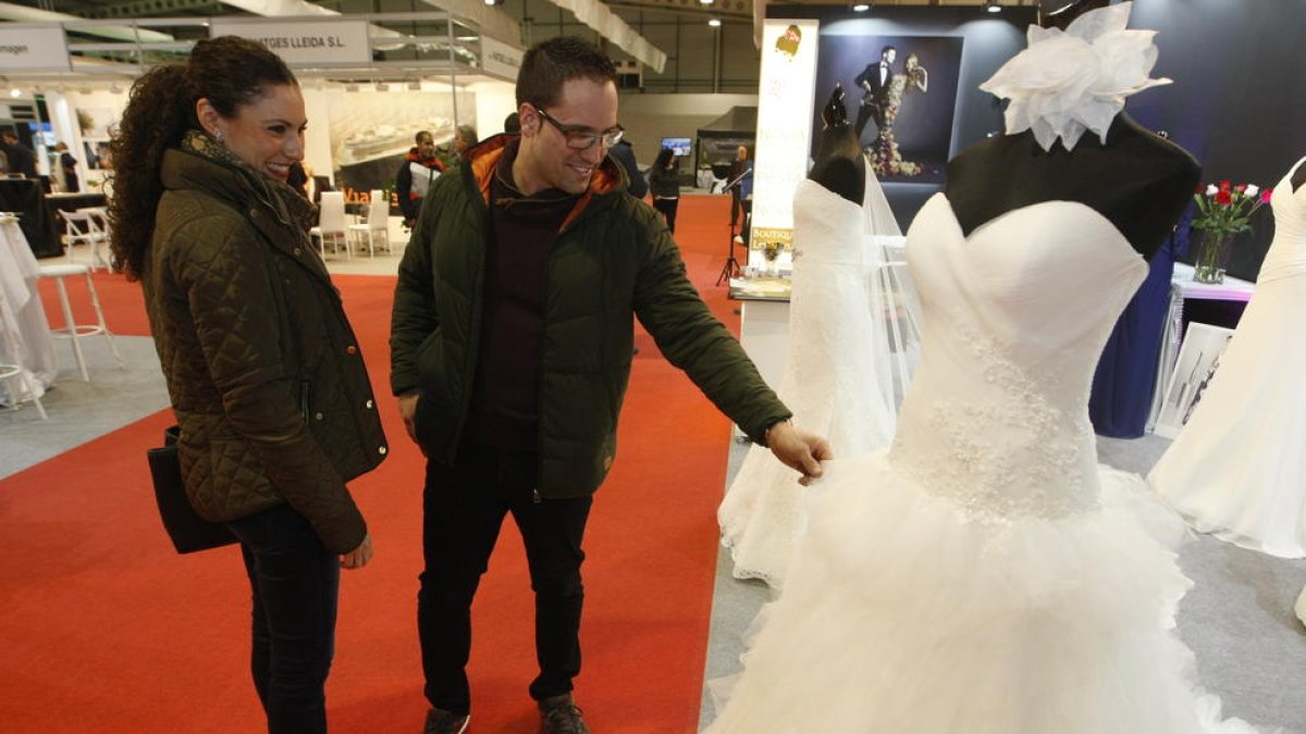 La fira DeNuvis va rebre ahir a la tarda els primers visitants.