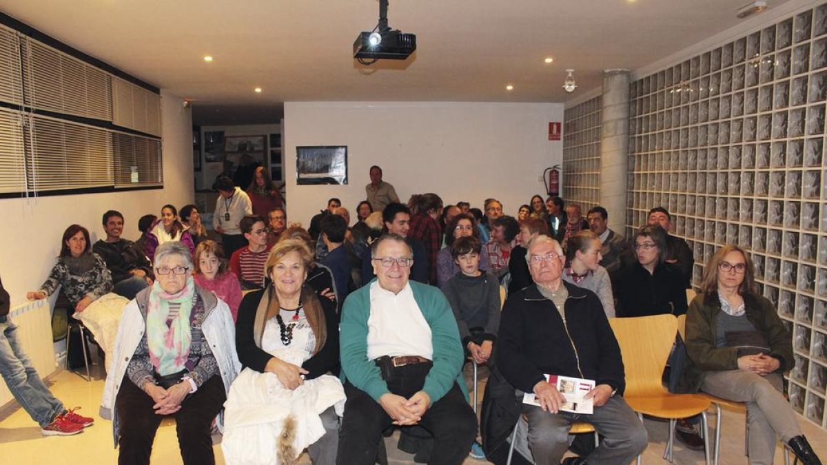 Espectadors en una de les set sessions d’exhibició de pel·lícules en la primera edició de CurtÀneu.