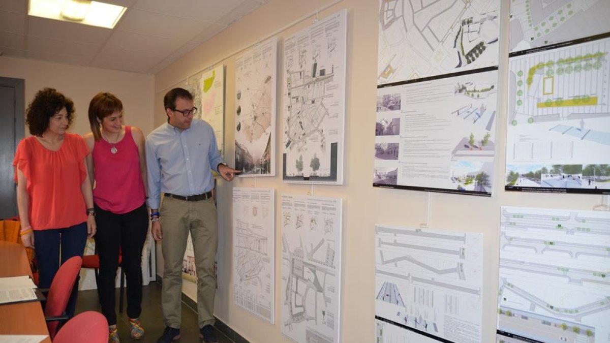 El consistorio presentó los proyectos para reformar el centro.