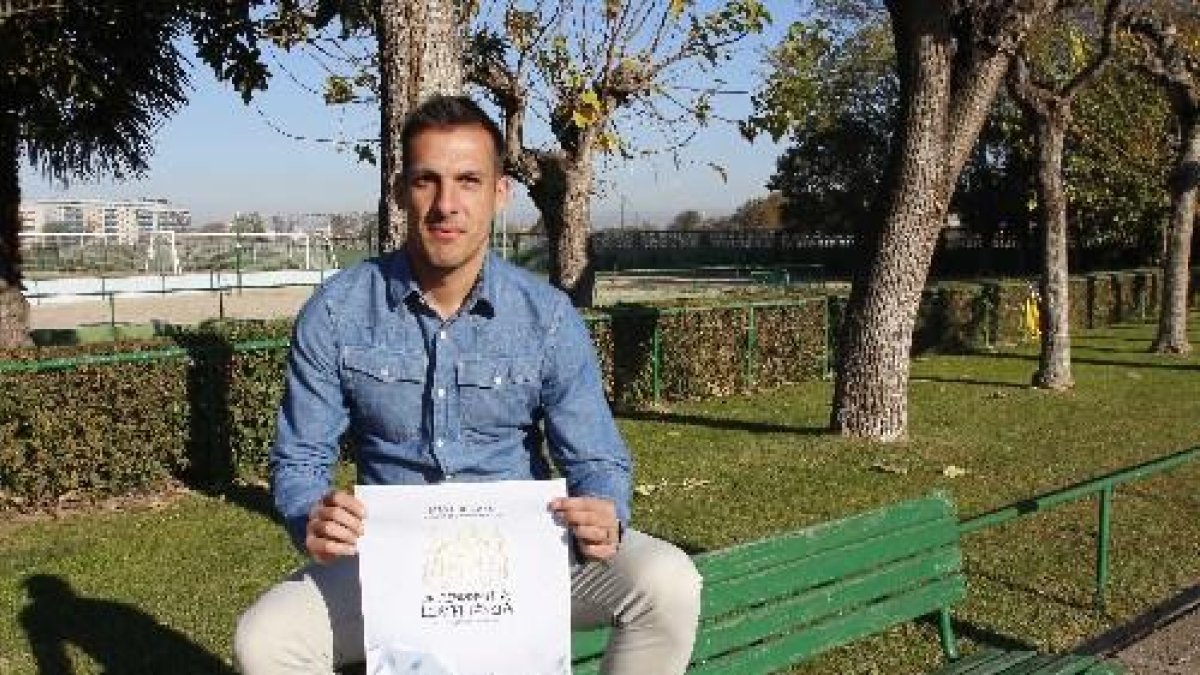 El árbitro internacional leridano Xavier Estrada Fernández, organizador de las jornadas.